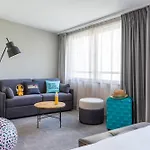 Moxy Hotel 3*