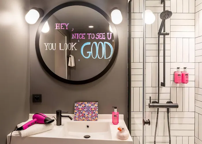 Moxy Otel 3*