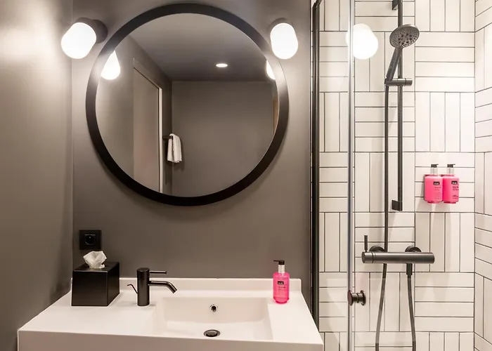 Hotel Moxy 3*