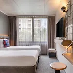 Hotel Moxy 3*