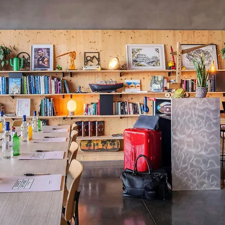 Moxy Hotel Bordeaux