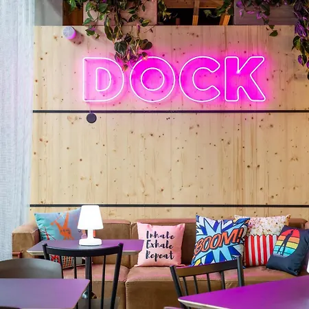 Szálloda Moxy Bordeaux