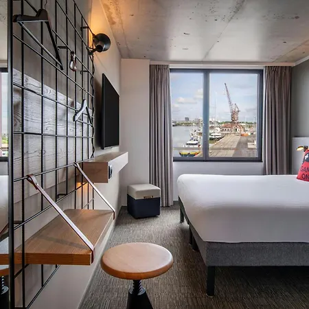 Hotell Moxy 3*