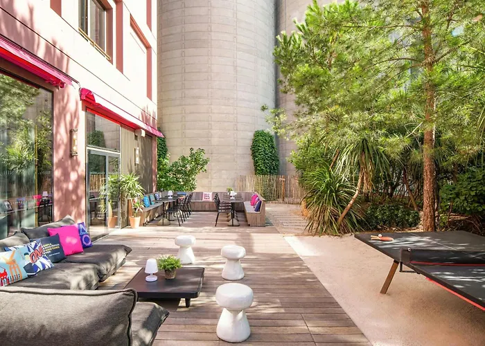 Hotell Moxy 3*